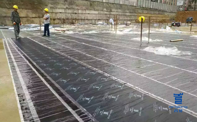 貴港平南中心商業(yè)廣場(chǎng)防水材料施工現(xiàn)場(chǎng) 貴港·平南中心商業(yè)廣場(chǎng)(圖2)