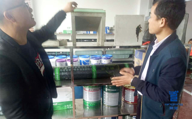 客戶參觀青龍衡陽防水體驗店 防水材料