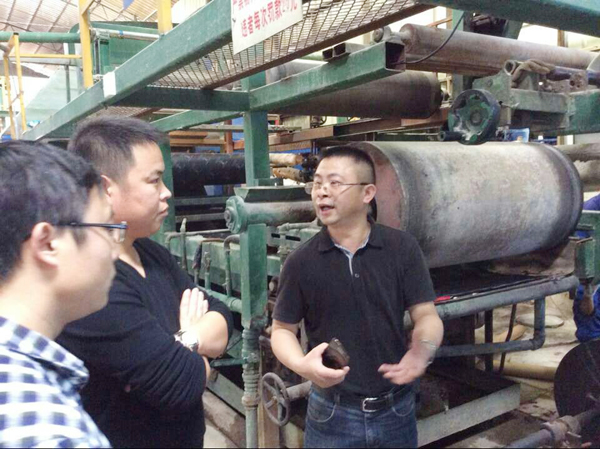 南寧工廠劉廠長詳細(xì)介紹青龍產(chǎn)品 防水